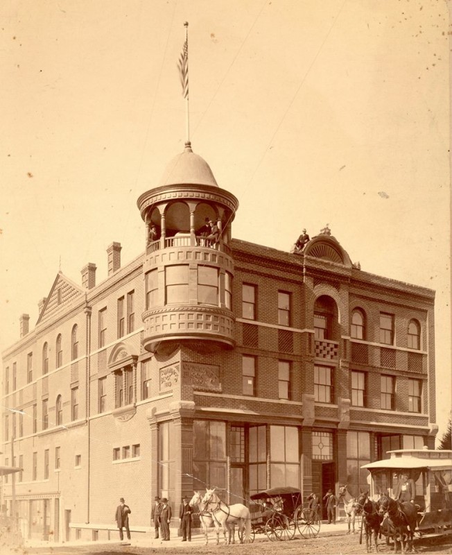 Cummings Block - c 1889 - Courtesy Workman Family Collection